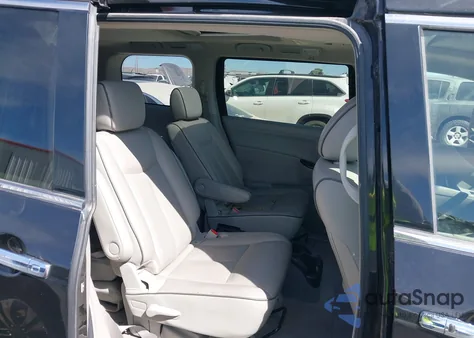 2011 Nissan Quest S z USA, uszkodzony, nr VIN JN8AE2KP4B9008729